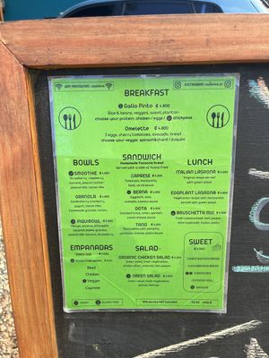 menu card  at Café Vivo in Uvita