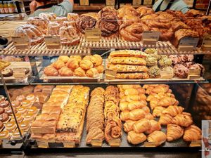 Viennese pastries at Land & Monkeys - Montmartre in Paris
