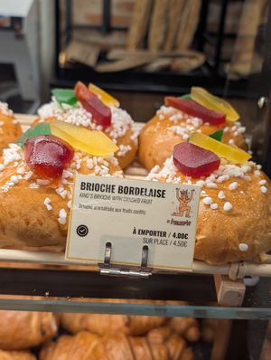  at Land & Monkeys - Montmartre in Paris