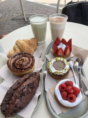   at Land & Monkeys - Montmartre in Paris