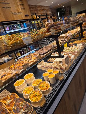  at Land & Monkeys - Montmartre in Paris