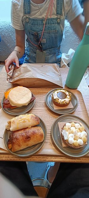  at Land & Monkeys - Montmartre in Paris