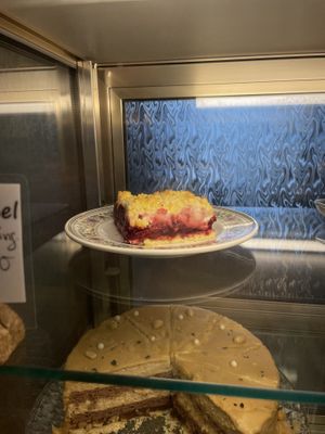 Vegan cherry crumble cake  at Pfeiffer Alm in Garmisch-partenkirchen