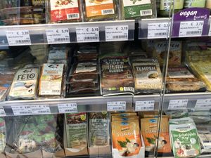 Tofu, tempeh   at Tagwerk Biomarkt Freising in Freising