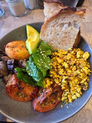 Vegan breakfast at Autumn Leaves in Flemington