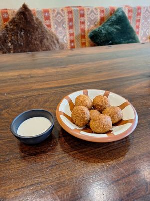  at Taratoer in Leiden