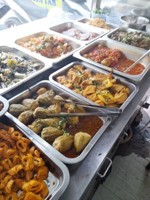 Com chay selection at Thôi Ke in Ho Chi Minh City