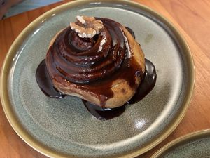  Cinnamon roll at Koneko Cafe in Taipei