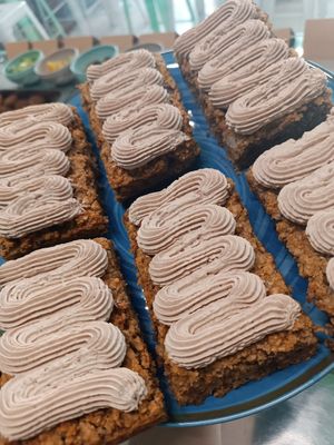 Baked oats with vegan whipped cream at La Radice in Udine