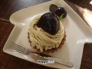 Mont blanc at La Petite Pâtisserie de Mirayné in Tokyo