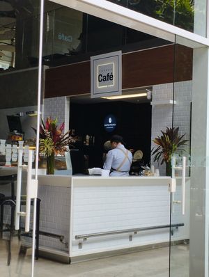 Opções de salgados e bebidas at Espaço Café in Sao Paulo