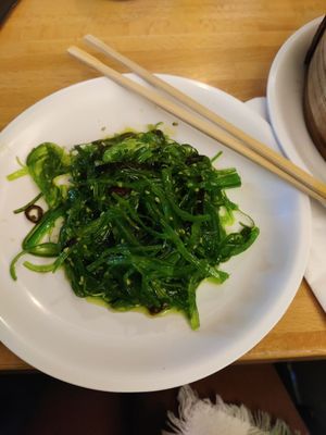 Wakame salad at Fratelli Ravioli in Milan