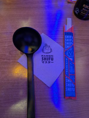 Cuchara caldo at Ramen Shifu in Mallorca