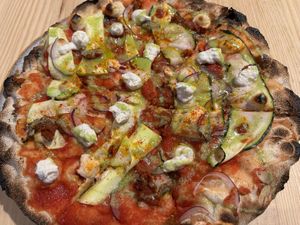 Gloria pizza at Domo in Barcelona