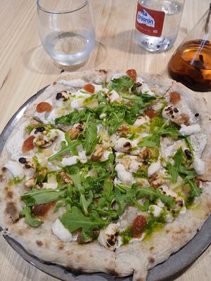 Pizza Mrs Smith, muy rica at Domo in Barcelona