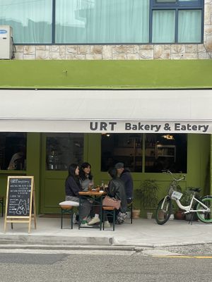 Outdoor seating  at URT 유알티 in Seoul