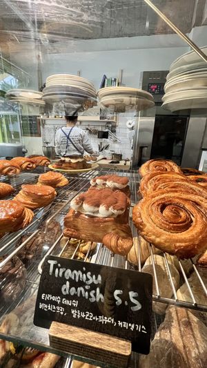   at URT 유알티 in Seoul