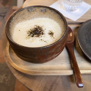 Hojicha latte  at Osuke Sabo in Utrecht