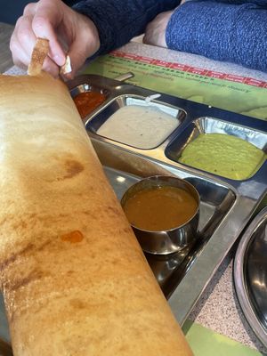 Plain dosa & sauces  at Saravanaa Bhavan in Seoul