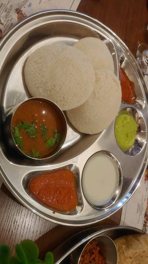 Idli set at Saravanaa Bhavan in Seoul