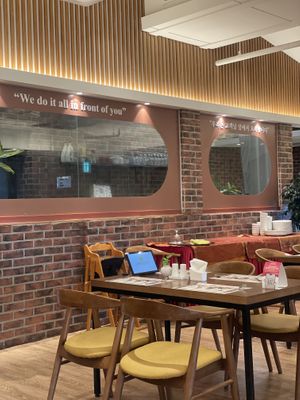 Kitchen side  at Saravanaa Bhavan in Seoul