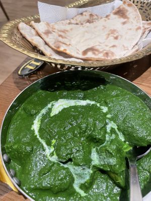 Palak curry. Rich & deep  at Saravanaa Bhavan in Seoul