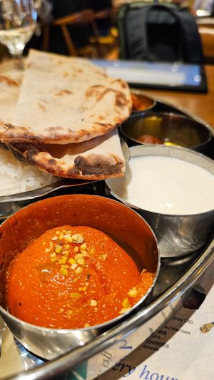 dont worry vegan police, did not eat white stuff at Saravanaa Bhavan in Seoul