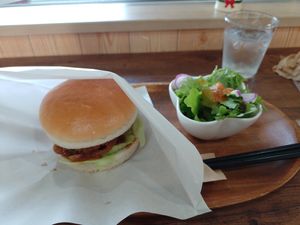 Vegan Hamburger without miso soup at Cafe Macro Miyori - 美与利 カフェマクロビヨリ in Fukuyama