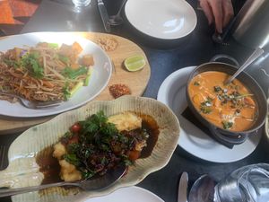 Pad Thai, red curry, aubergine  at Chaophraya in Glasgow