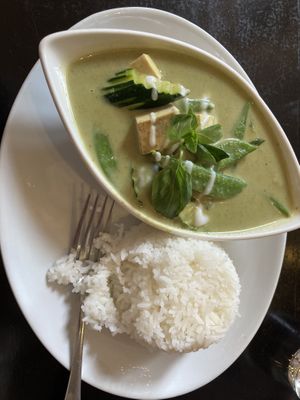 Thai green tofu curry  at Chaophraya in Glasgow
