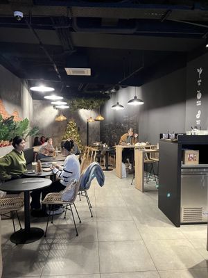 Intérieur  #Veganuary at Five Senses in Mons