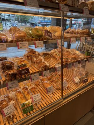 Selection of baked goodss  at Ijysheng Fuxing in New Taipei City