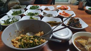 San-Jae-Jeong-sik at Cheongjeonggol Restaurant - 청정골식당   in Inje-gun