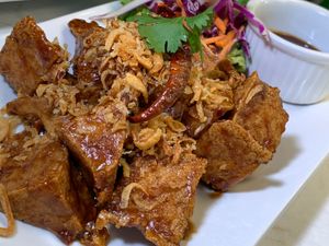 Crispy Tofu w/ Thai Tamarind Sauce: Crispy Fried Onions, Carrots, Cabbage, Red Peppers. (Grand Rapids Vegan Chef Challenge 9/25) at Thai Table in Grand Rapids