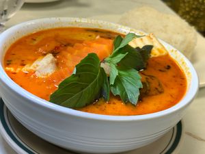 Pineapple Curry: Tofu, Pineapple, Bamboo Shoots, Carrots, Basil in Red Curry Coconut Sauce at Thai Table in Grand Rapids