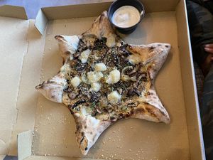 Bianca. Ricotta stuffed crust. at Ittle Litaly in Coral Gables