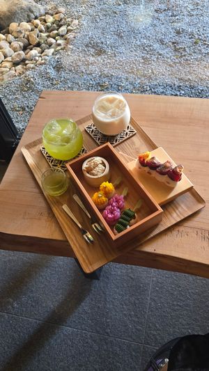 Yummy spread at cafe SHU in Beppu