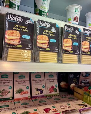 Vegan cheeses at Centro Dietético Astur - Plaza America in Oviedo