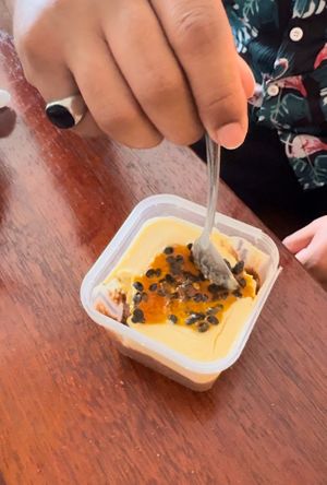 Mousse de chocolate e maracujá incrível   at Rango Vegan in Salvador