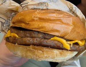 Double smash Burger. Bit smushed because I ate it on the way at VINCENT in Munich