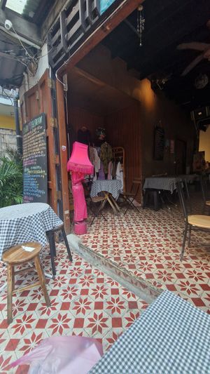 the restaurant /bar at Studiyo bar in Bangkok