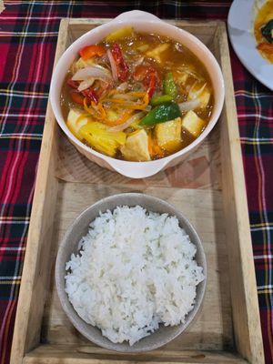 Tofu with lemongrass + rice at Lin Vegan in Hai Phong