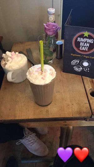 Hot chocolate and shake at Jumping Bean in Durham