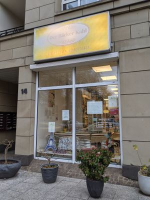 view from outside at Bäcker Kahl in Frankfurt