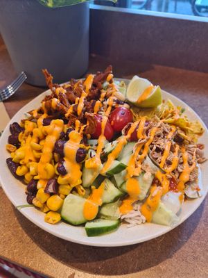 Pulled taco bowl at Kaspar Schmauser  in Berlin
