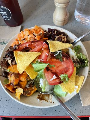 Create your own bowl  at Kaspar Schmauser  in Berlin