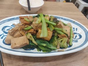  at Shandingfeng Vegetarian Restaurant - Lingya - 善鼎豐素食館 苓雅店 in Kaohsiung