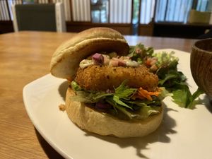 Hamburguesa “pescado" at Organic House Salute in Kyoto