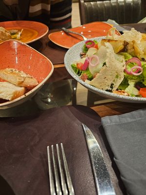 Vegan salad and bread at Mirage Restoran in Kraljevo