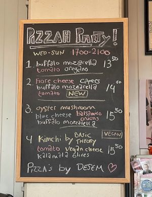 Pizza menu  at Brewpub De Kromme Haring in Utrecht